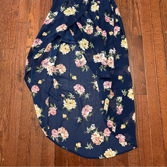 Lulu’s LUSH navy floral maxi dress - Picture 9 of 11